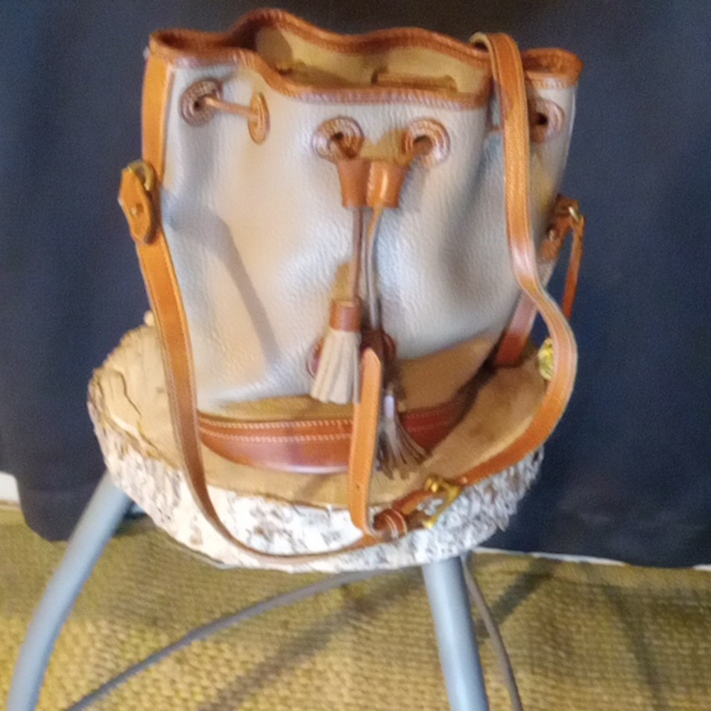 Dooney & Bourke Purse - Picture 7 of 8